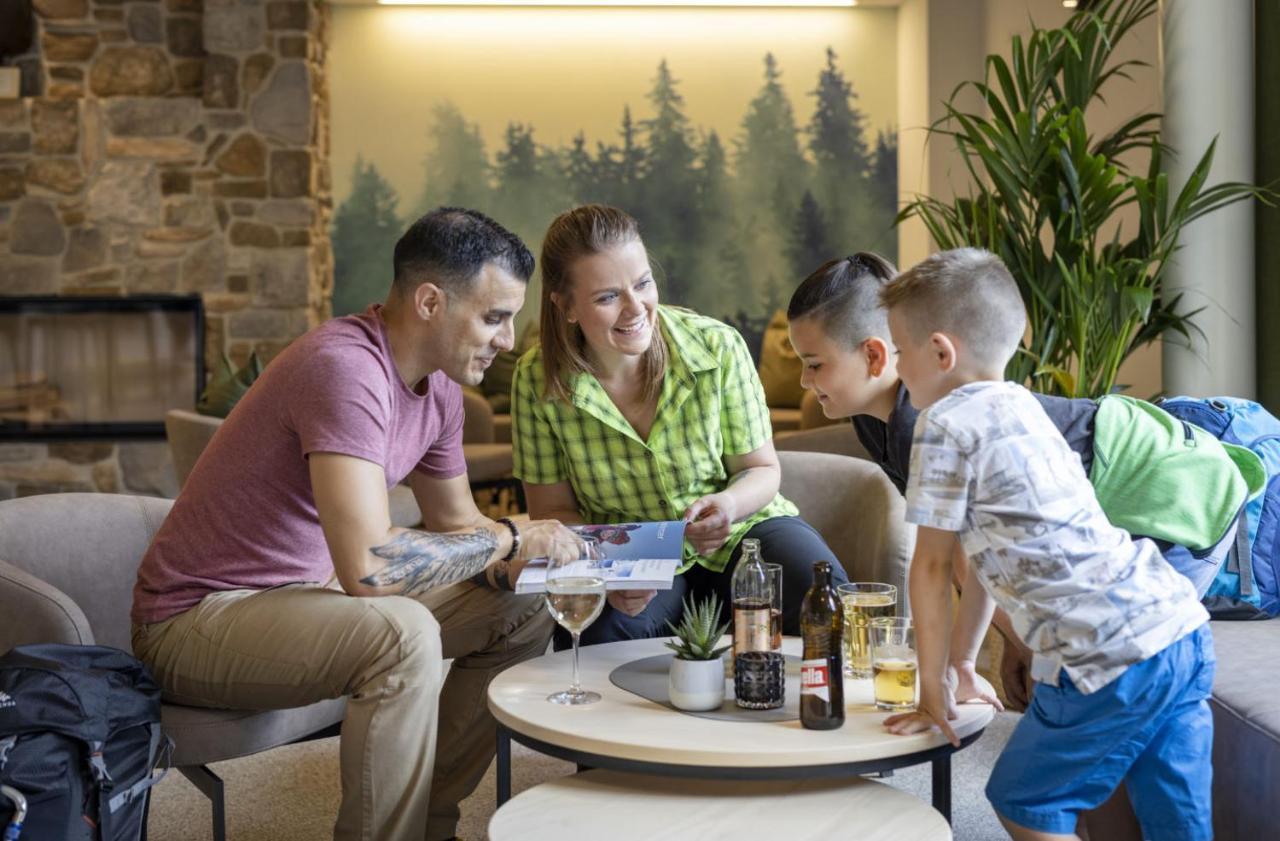 Jufa Hotel Savognin Kültér fotó